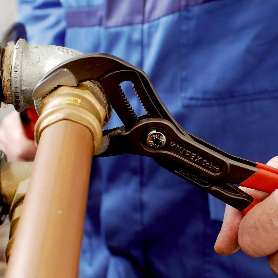 Knipex 87 02 180 Cobra® Hightech Waterpump Pliers Multi-Component Grips 180mm 4 Knipex 87 02 180 Cobra® Hightech Waterpump Pliers Multi-Component Grips 180mm - Image 2