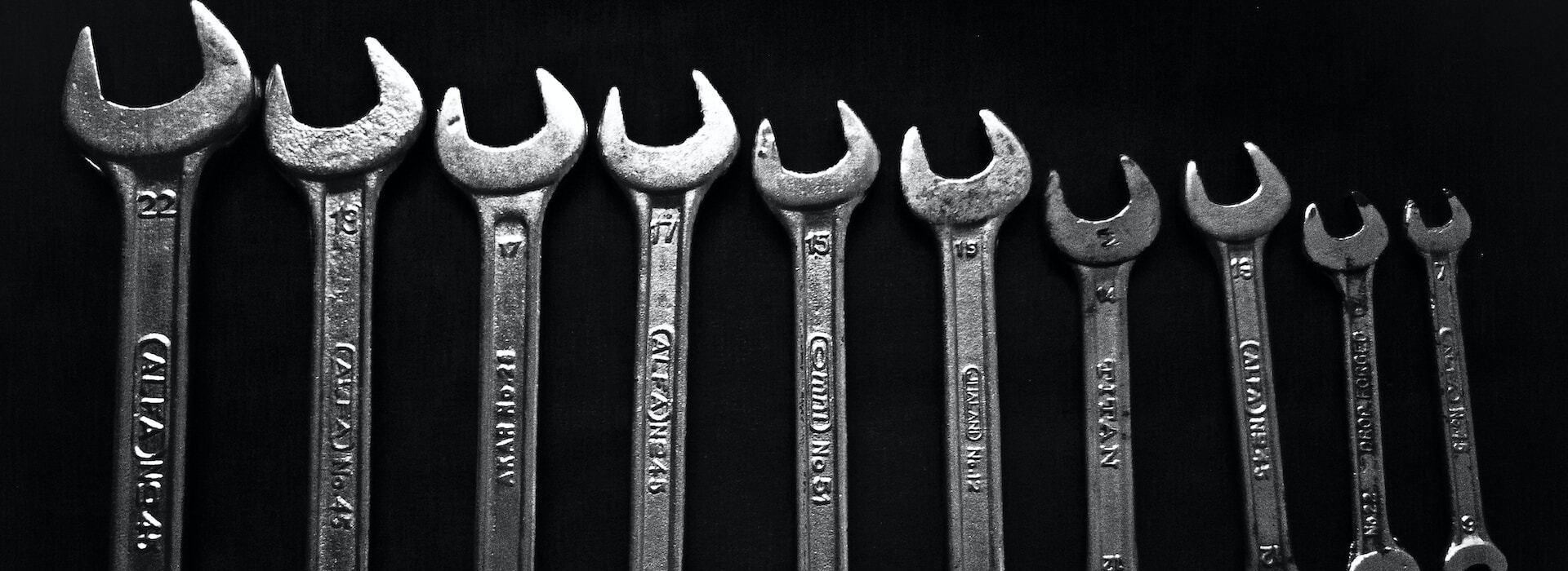 Professional Hand Tool Store -Professional Hand Tool Store akshat swaminath hg34mNWFRaI unsplash 1